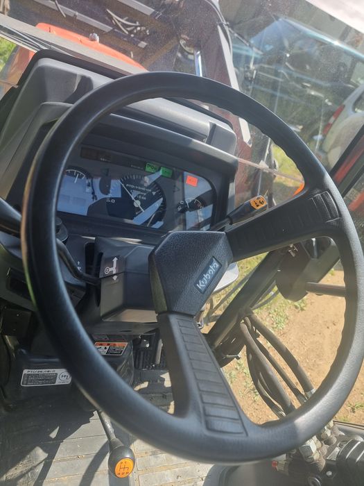 Трактор кубота 32 коня 4x4