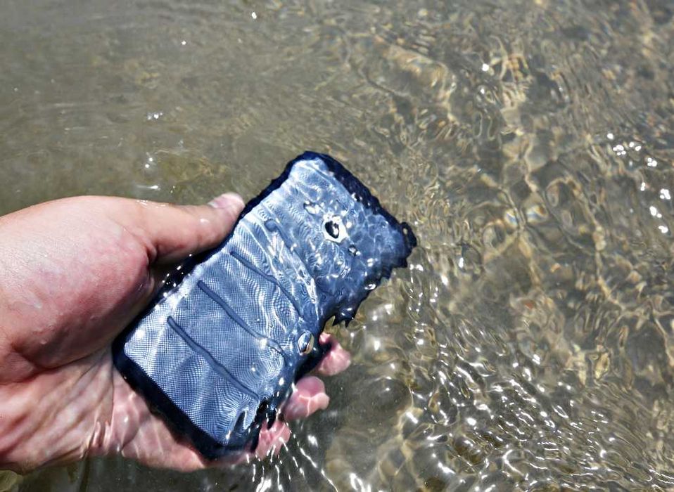 смартфон Samsung Galaxy Xcover 3 телефон