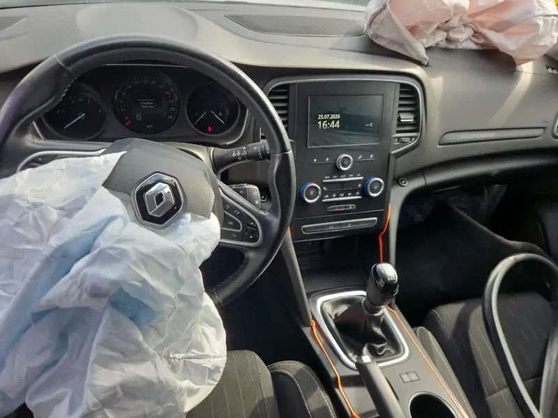 Dezmembrez Renault Megane 4 [Fabr 2015-prezent]