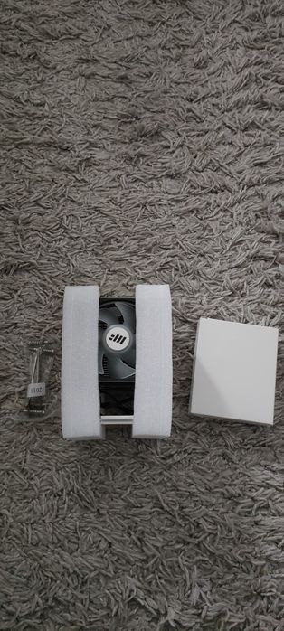 Vând o bază de PC-uri de gaming ieftine | Machinist + Xeon 2666v3