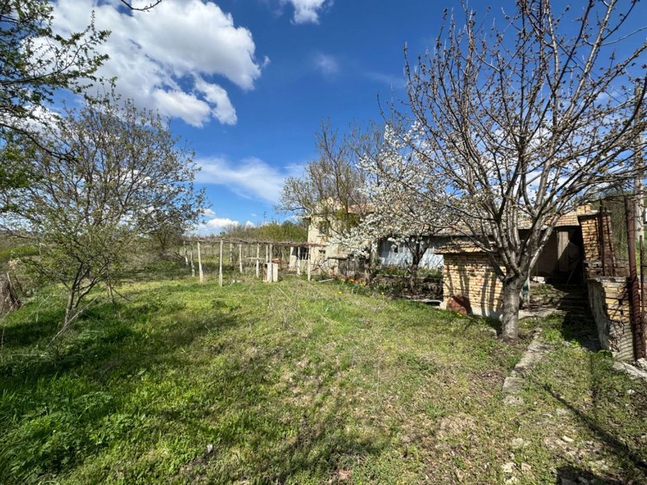 Продава се Къща в Варна, Цветен квартал - 186 кв.м за 83 €/кв.м - Снимка #5