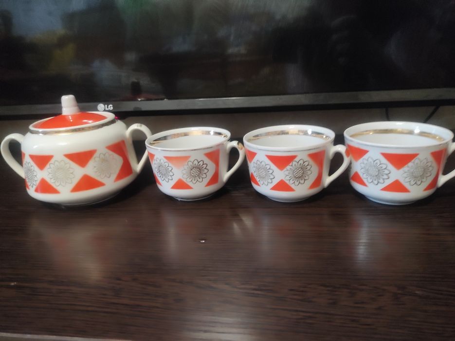 Продам посуду новую