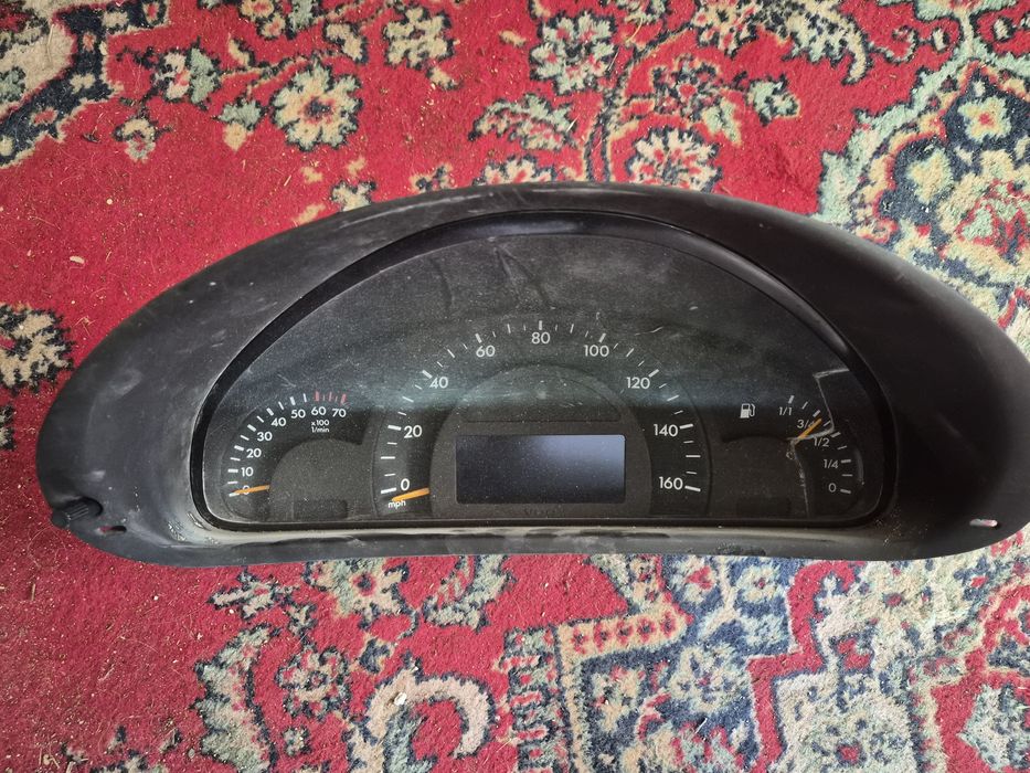 Приборная панель w203