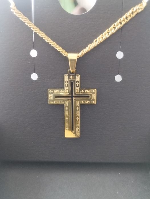 Колие от медицинска стомана