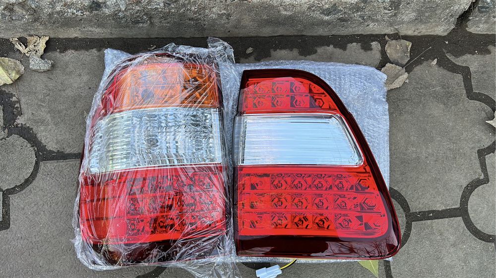 Фонари Land Cruiser 100