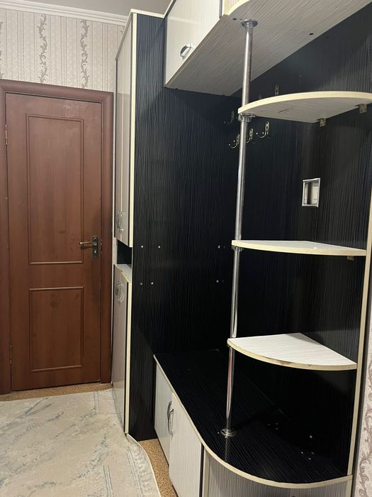 Срочно продам шкаф прихожие