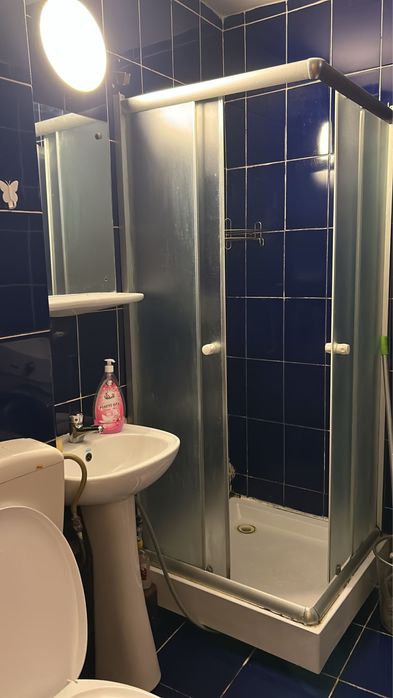 Inchiriez garsoniera vis-a-vis METROU Lujerului