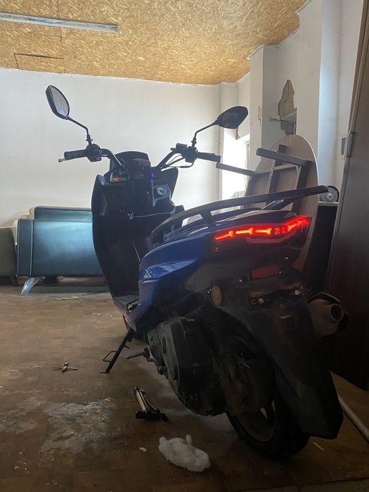 Продам скутер, мопед, макси