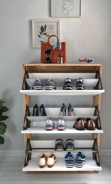 Шкаф за обувки с три отделения