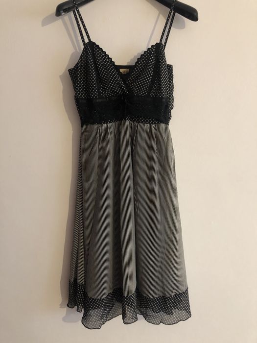 Vand rochie de vara, marimea 36, brand Caramel