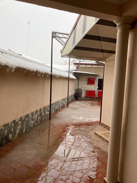 Аренда участка домбиработ махалла 2.5 сотих 5 хоналий 1 этажний 700$