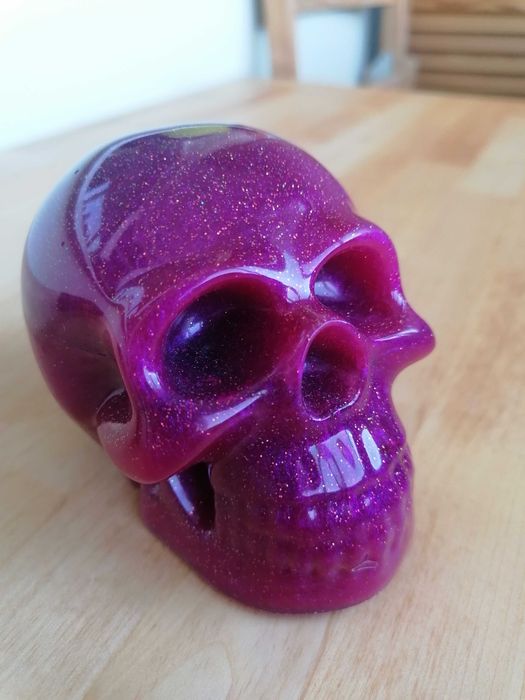 SKULL Craniu decorativ handmade din rășină roz cu glitter cosmic – decor spooky cute unic horror - HANDMADE rasina epoxy epoxidica