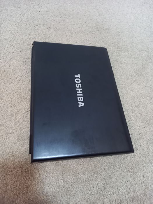 Laptop i7,  14 inci   ,8gbRam ,ssd128 baterie noua