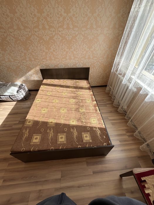 Кровать для спальний