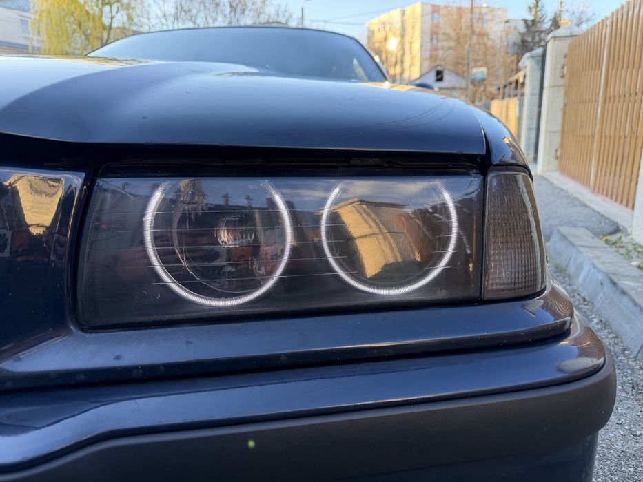 faruri bmw zkw - Piese auto de vânzare | OLX.ro