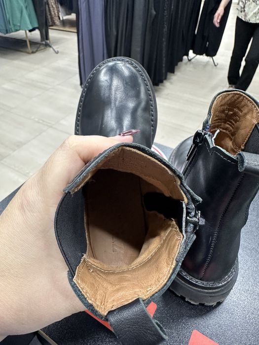 Продам детские батинки zara 31 размер