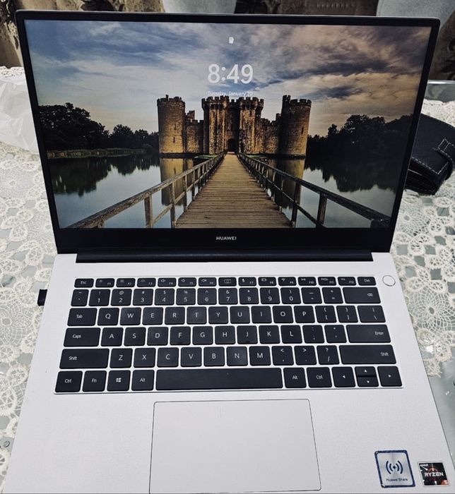 Huawei Metebook D 14