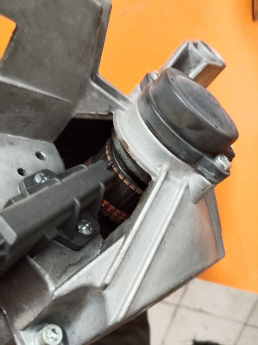 Продам двигатель от стиральной машинки автомат