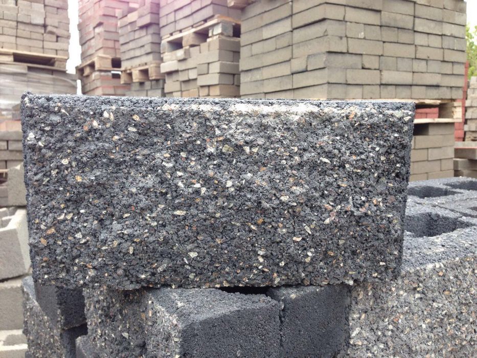 Сплитерный блок на забор