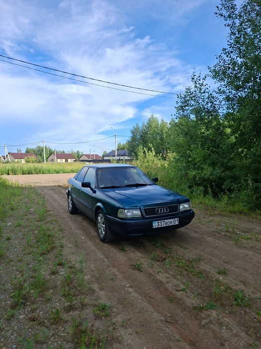 Продам Ауди 80 б4.