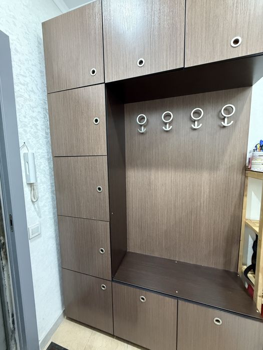 Продам мебель в прихожую