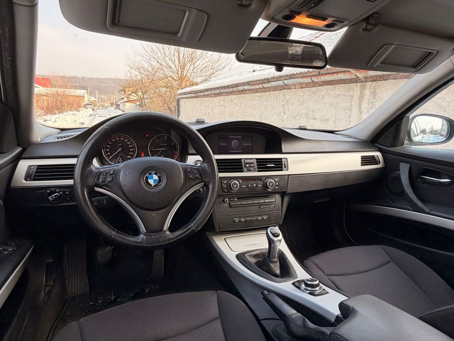 Bmw 320d 2010 navi xenon