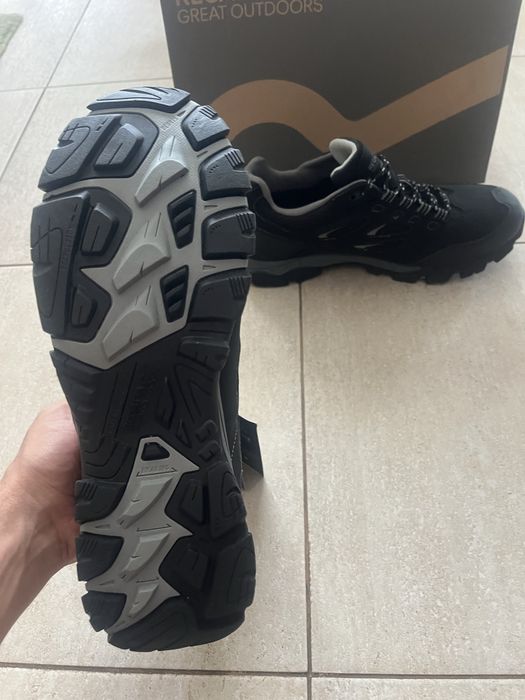 Нови Туристически обувки Regatta номер 45