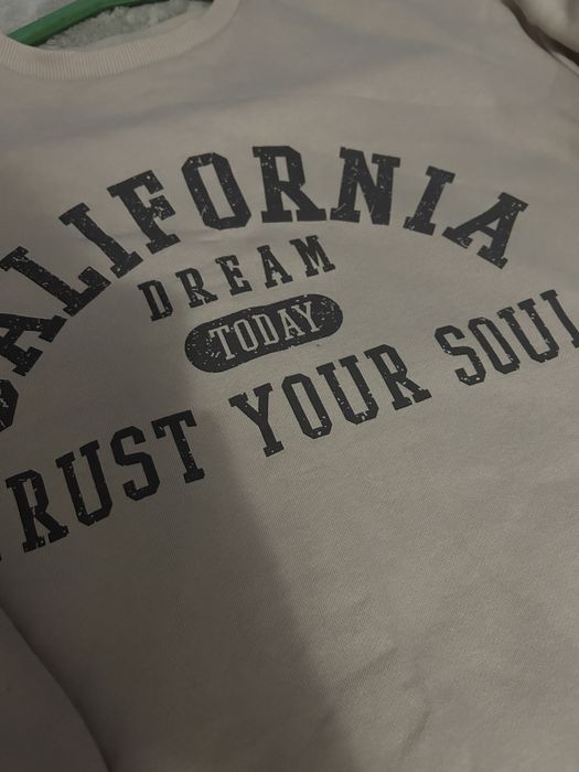 Продаю оверсайз свитшот