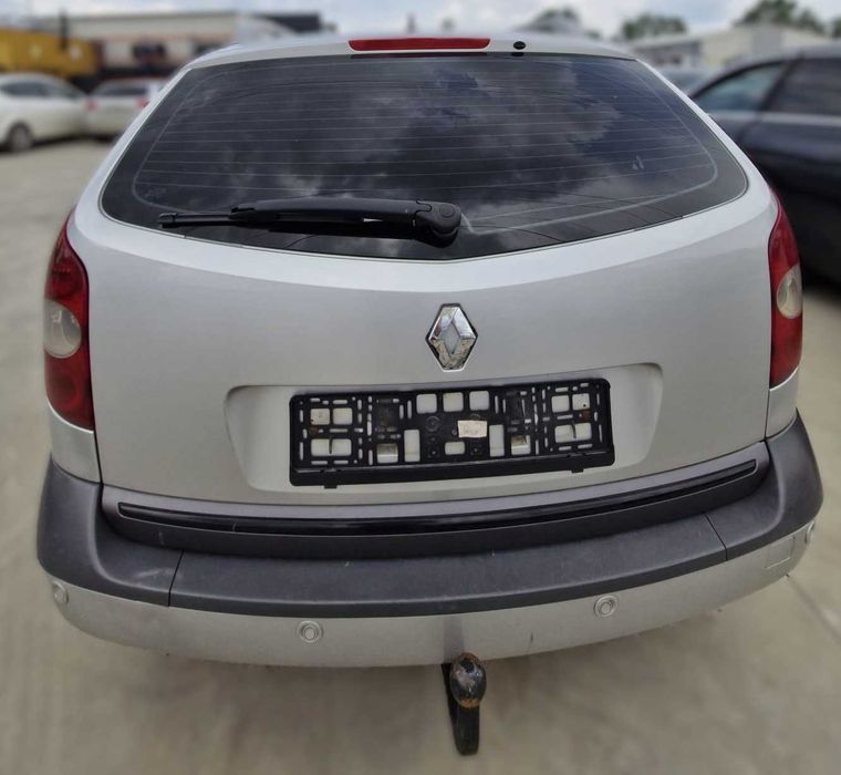 Dezmembrez Renault Laguna Scenic 1.9D F9Q 5+1 trepte 2006
