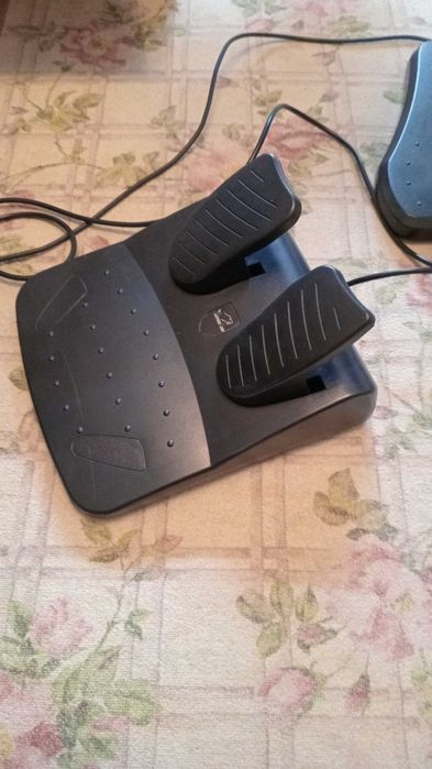 Продам руль с педалями