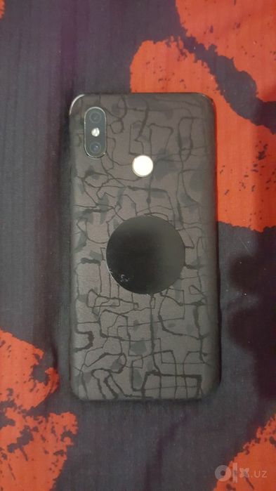 Mi 8 6/64 sotiladi