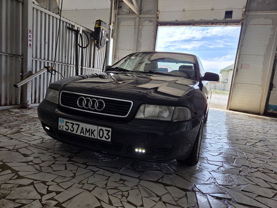 Ауди а4 б5.Продам .