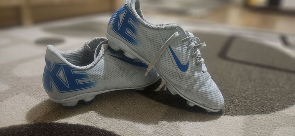 Детски бутонки nike