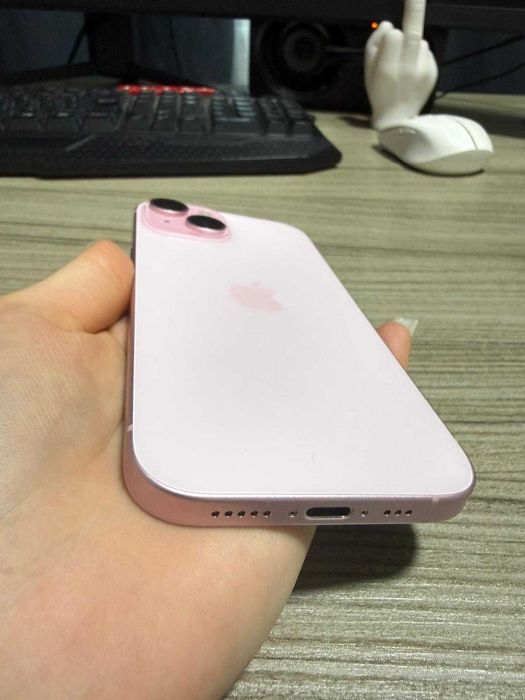 Vand iphone 15, 128 gb