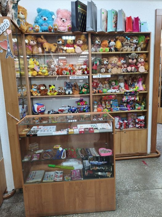 Продаётся бутик в магазине Прогресс.