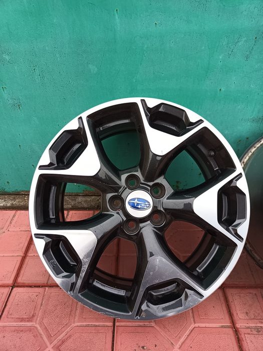 Продам оригинальные диски 4 штуки Subaru XV