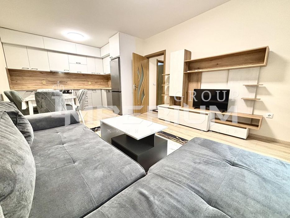 Дава се под наем Двустаен апартамент в Варна, Левски - 55 кв.м за 561 € - Снимка #2