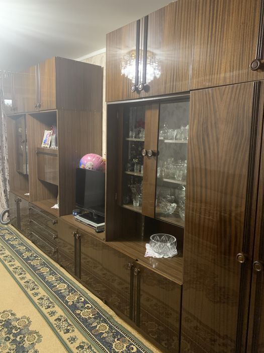 Мебельная стенка в гостиную.