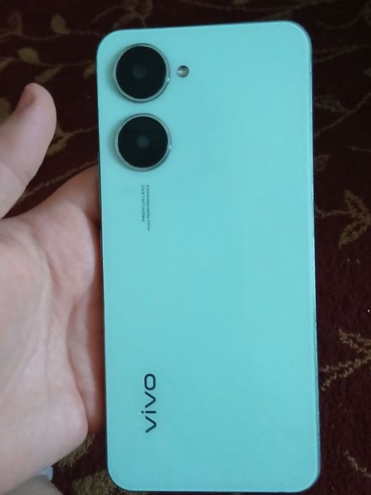 vivo y 03   holatti zoʻr