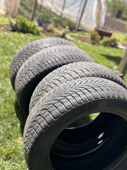 гуми 225/55/r18 в отлично състояние
