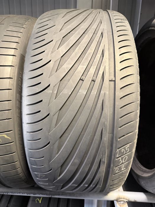 Anvelope 295/30/22 Vredestein