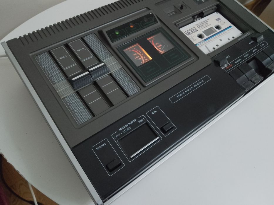 210 casete audio /bonus Philips N 2515 servisat.