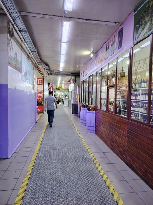 Cedez vinărie -piata Obor