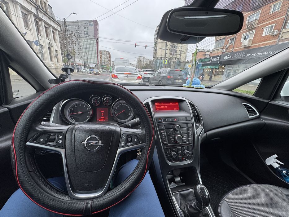 Opel Astra J 2014, 1.4 LPG 140cp (benzina+GPL)