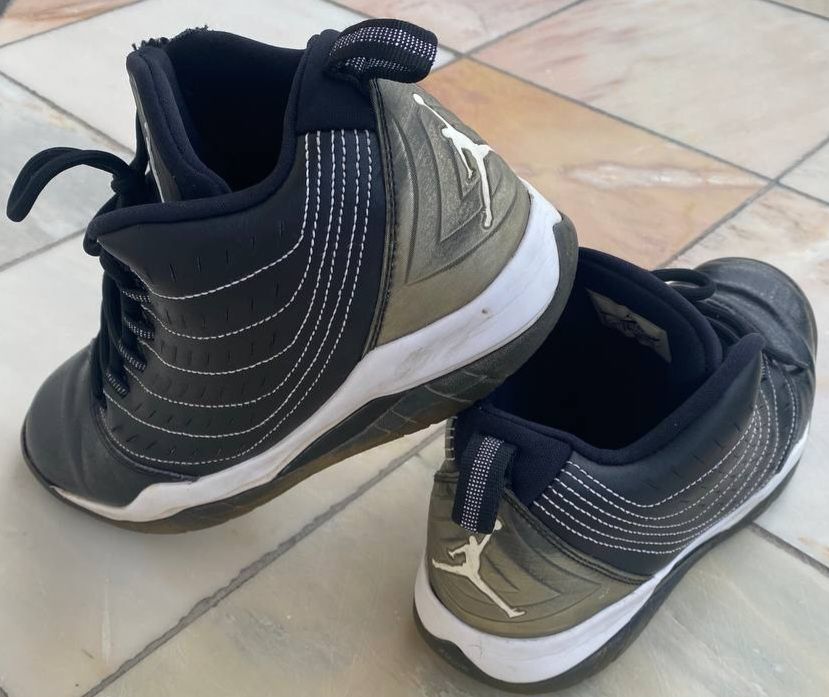Sport poyafzal krossovka Nike Jordan кроссовки подростковые мальчиковы