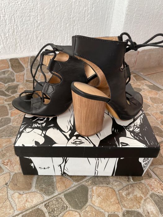 Sandale dama elegante cu toc nr 37