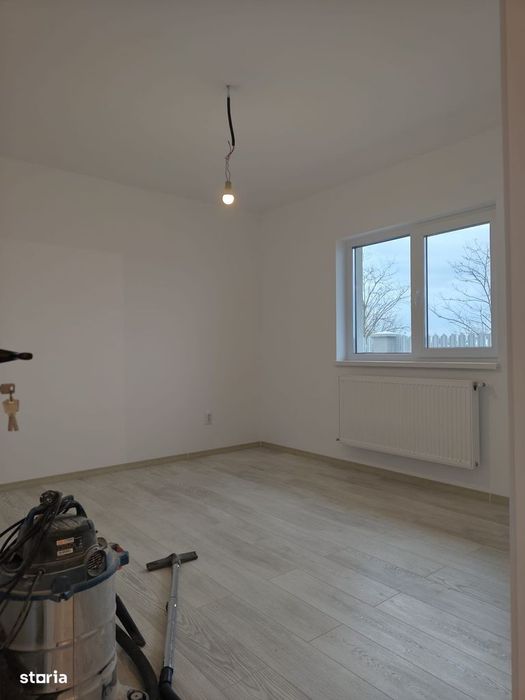 FARA COMISION casa cu 4 camere 2 bai PARTER + Pod Mansardabil la cheie