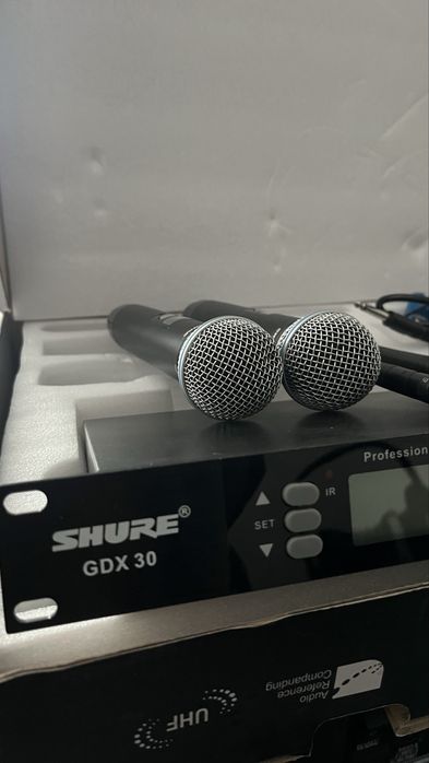 продам микрoфон SHURE