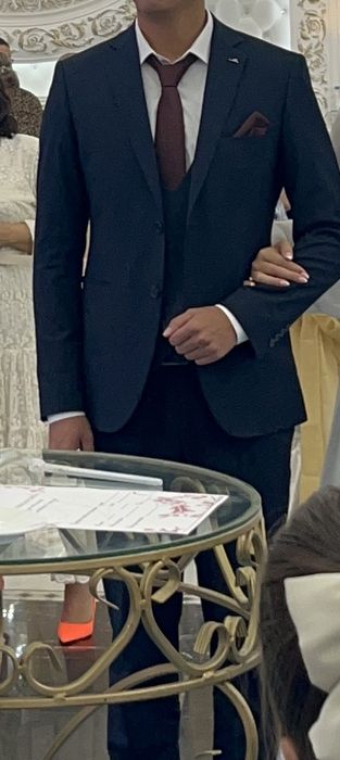 Продам Мужской костюм