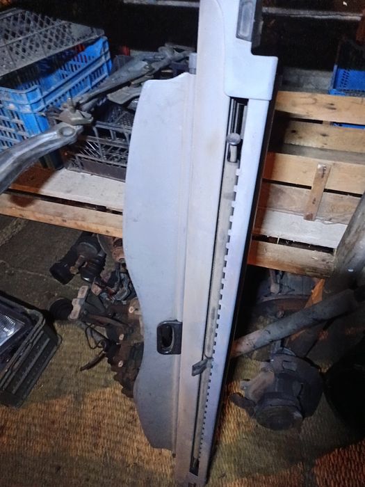 Задна щора за бмв е46 комби